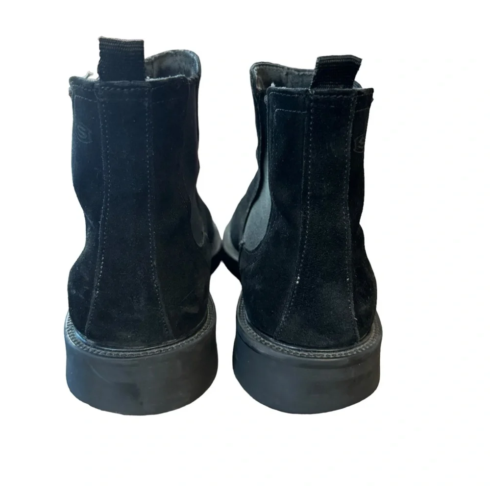 *Men’s Skechers Collection Size 10 Medium Black Suede Pull On Chukka Boots